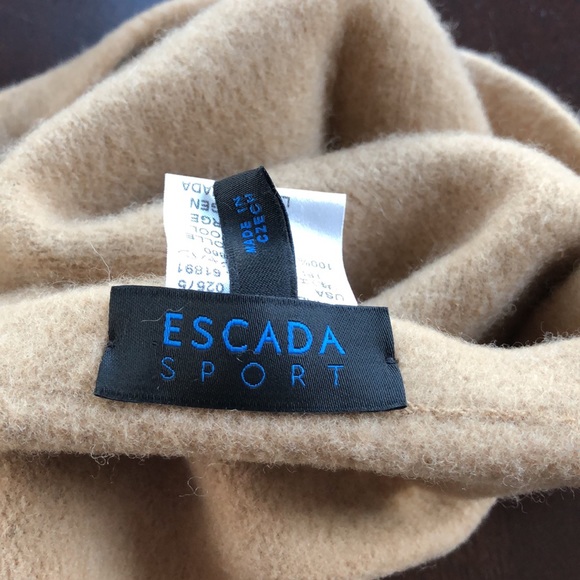 Escada wool beret. - Picture 4 of 7